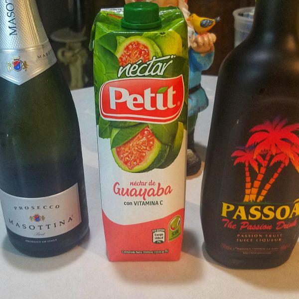 guavapassionbellini_ingredients